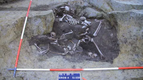 Skeletons found in mass grave are ancient Roman soldiers, study finds
